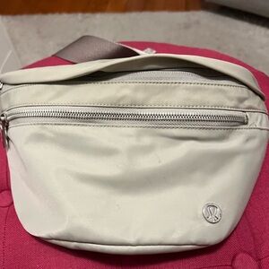 City Adventurer Belt Bag 2.5L